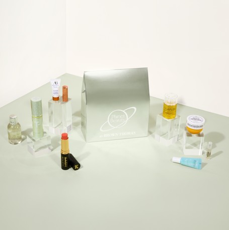 Free Planet Beauty Summer Glow Box, Worth Over &euro;165, When You Spend &euro;140 on Planet Beauty Brands*