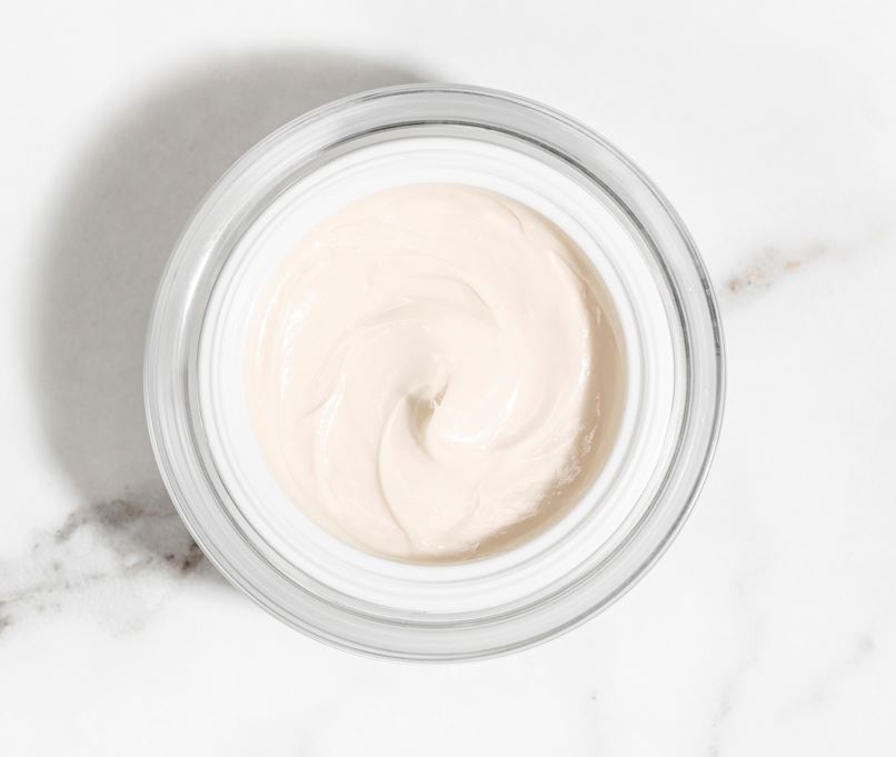 Choose One from Three Mystery Beauty Samples when you spend &euro;120 or more on Beauty*